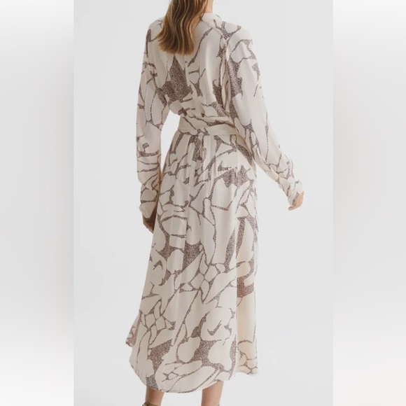 Reiss brand new leopard printed long sleeve dress - Picture 2 of 7